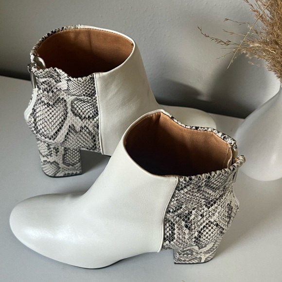 White Heeled Ankle Boots with Snakeskin Detail - Picture 6 of 6
